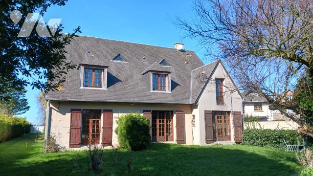 Maison 9 pièces 248 m² · à Barfleur · 248 m² · 340 000 €