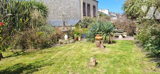 Maison 7 pièces 137 m² · à Cherbourg-en-Cotentin · 137 m² · 279 886 €