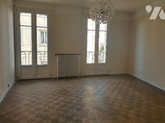 Appartement 3 pièces 80 m² · à Coutances · 80,2 m² · 520 €