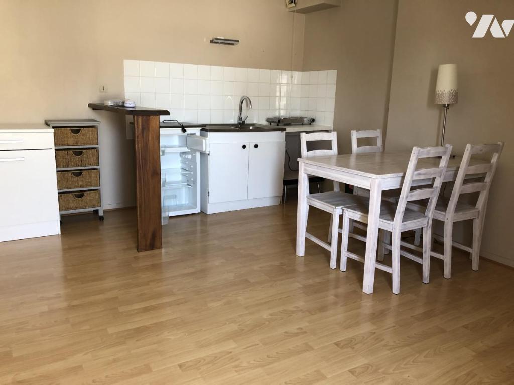 Appartement 1 pièce 25 m² · à Coutances · 25 m² · 310 €/mois
