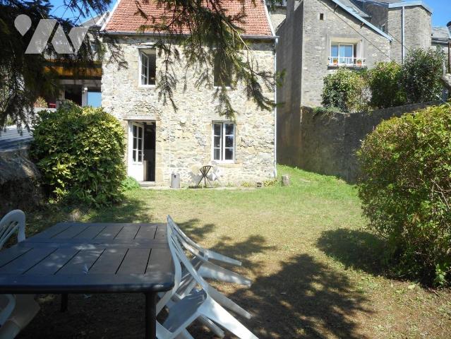 Maison 3 pièces 42 m² · à Coutances · 42 m² · 500 €