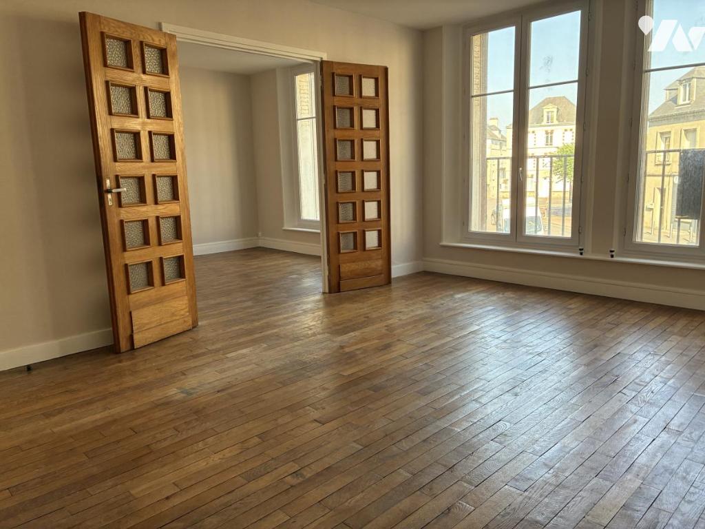 Appartement 4 pièces 82 m² · à Coutances · 82 m² · 680 €