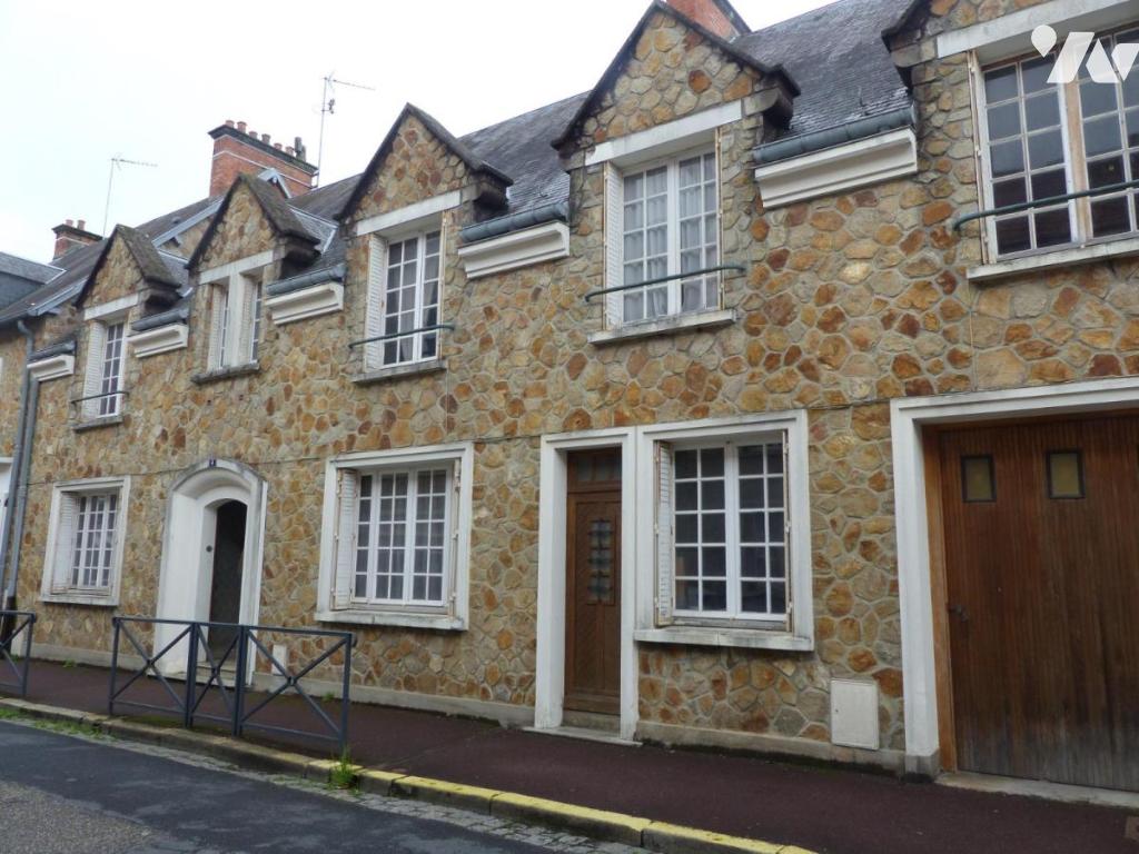 Maison 10 pièces 265 m² · à La Haye · 265 m² · 282 000 €