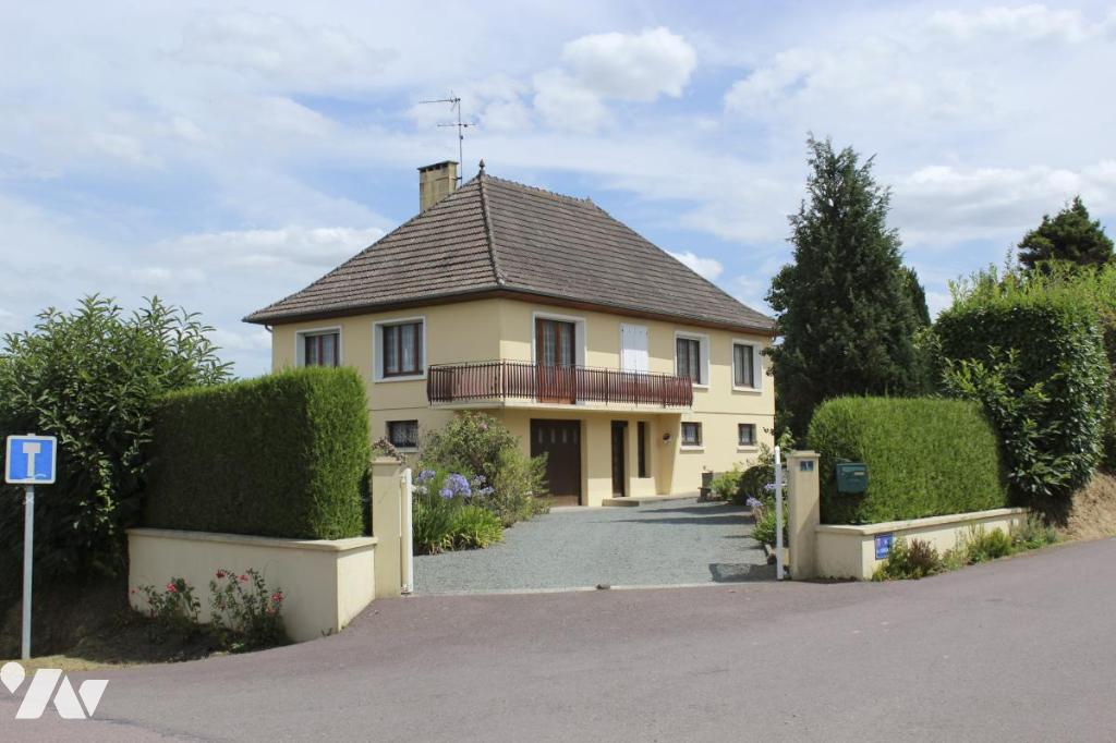 Maison 5 pièces 148 m² · à La Haye · 148 m² · 230 000 €