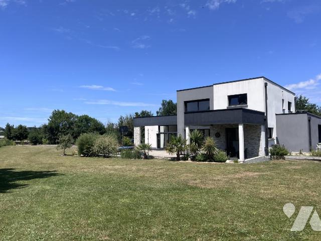 Maison 234 m² · à Quettreville-sur-Sienne · 234 m² · 490 000 €