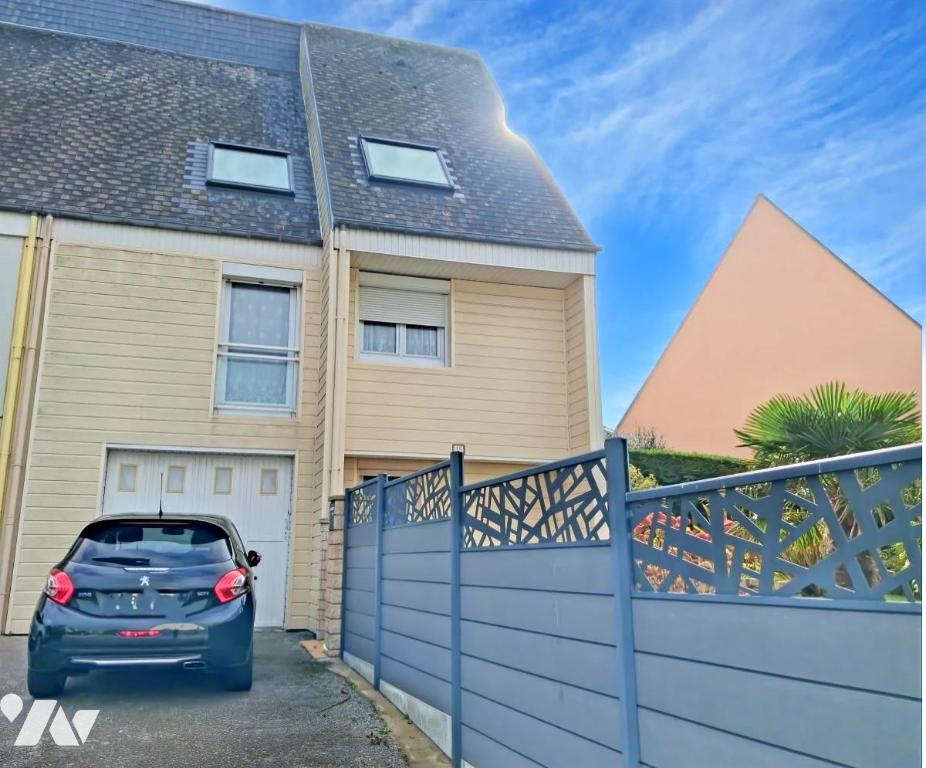 Maison 6 pièces 98 m² · à Cherbourg-en-Cotentin · 98,3 m² · 240 000 €