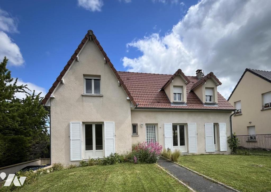 Maison 7 pièces 166 m² · à Cormontreuil · 166,1 m² · 1 800 €/mois