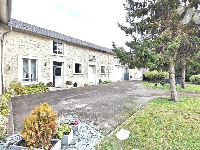 Maison 6 pièces 220 m² · à Caurel · 220 m² · 479 000 €