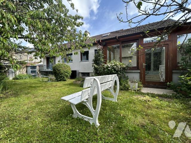 Maison 7 pièces 150 m² · à Isles-sur-Suippe · 150 m² · 286 000 €
