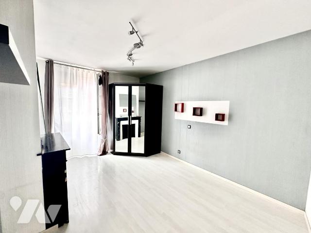 Maison 7 pièces 175 m² · à Damery · 175 m² · 270 000 €