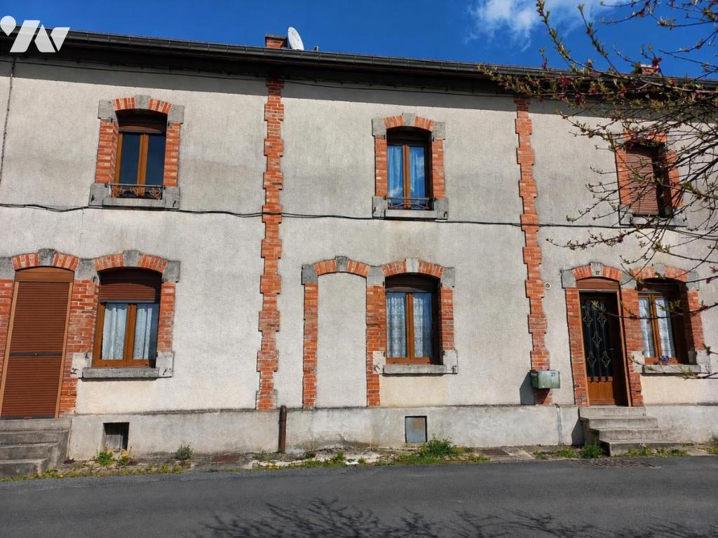 Maison 9 pièces 162 m² · à Brousseval · 162 m² · 66 000 €