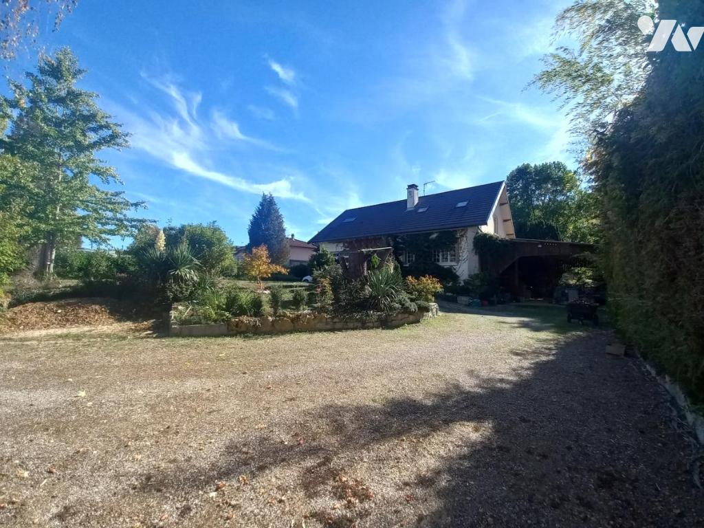 Maison 194 m² · à Roches-sur-Marne · 194,2 m² · 235 400 €