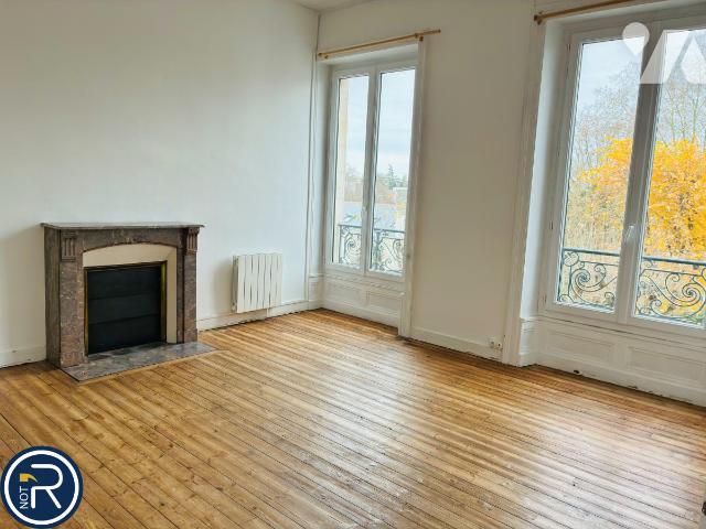 Appartement 103 m² · à Laval · 103,4 m² · 740 €