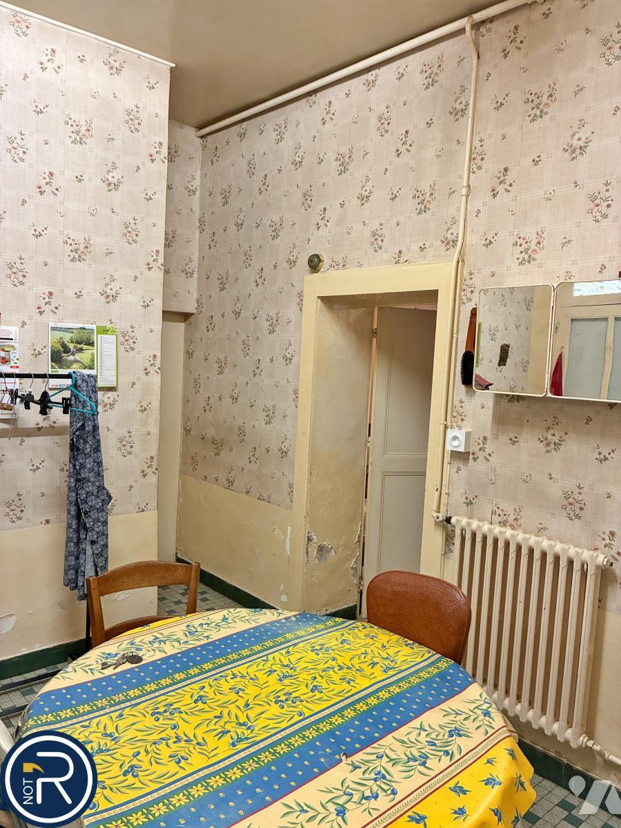 VENTE maison-MONTSURS (53)