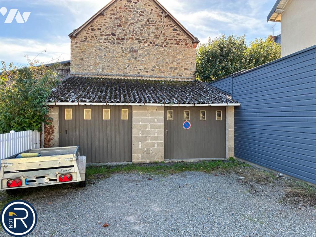 VENTE maison-MONTSURS (53)