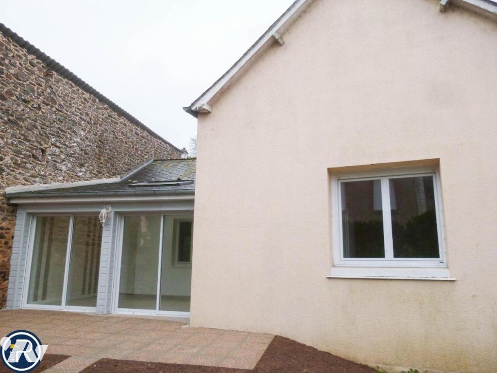 Maison 3 pièces 101 m² · à Montsûrs · 101,4 m² · 600 €/mois