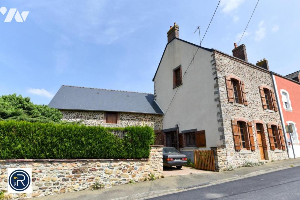 Maison 5 pièces 95 m² · à Montsûrs · 95 m² · 110 000 €