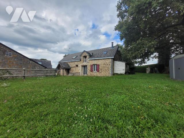 Maison 8 pièces 139 m² · à Loiron-Ruillé · 139 m² · 230 000 €