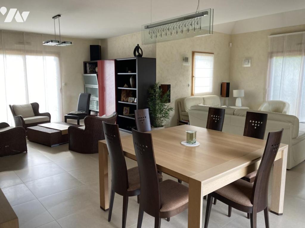 VENTE maison-LAVAL (53)