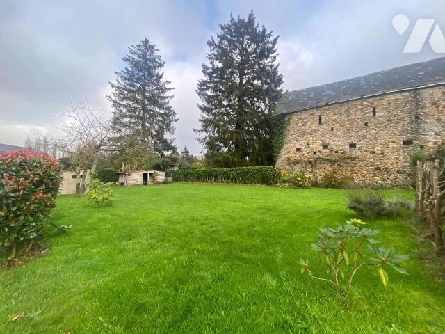 Terrain 370 m² · à Saint-Ouën-des-Toits · 370 m² · 32 000 €