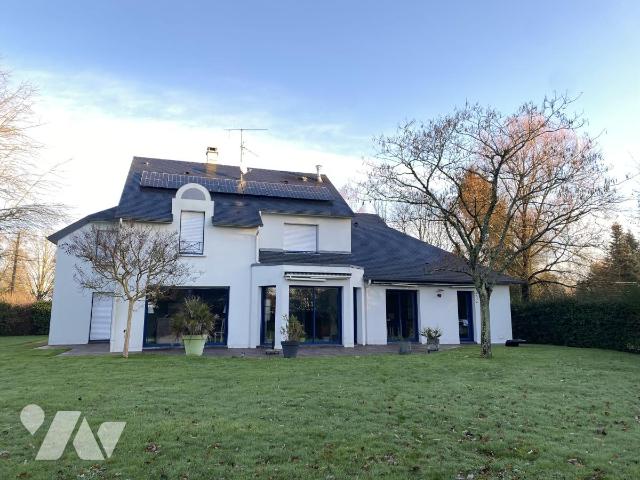 Maison 6 pièces 191 m² · à Saint-Berthevin · 191 m² · 470 000 €