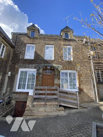 Maison 5 pièces 102 m² · à Saint-Denis-de-Gastines · 102 m² · 56 000 €