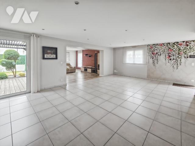Maison 5 pièces 135 m² · à Laval · 135 m² · 345 000 €