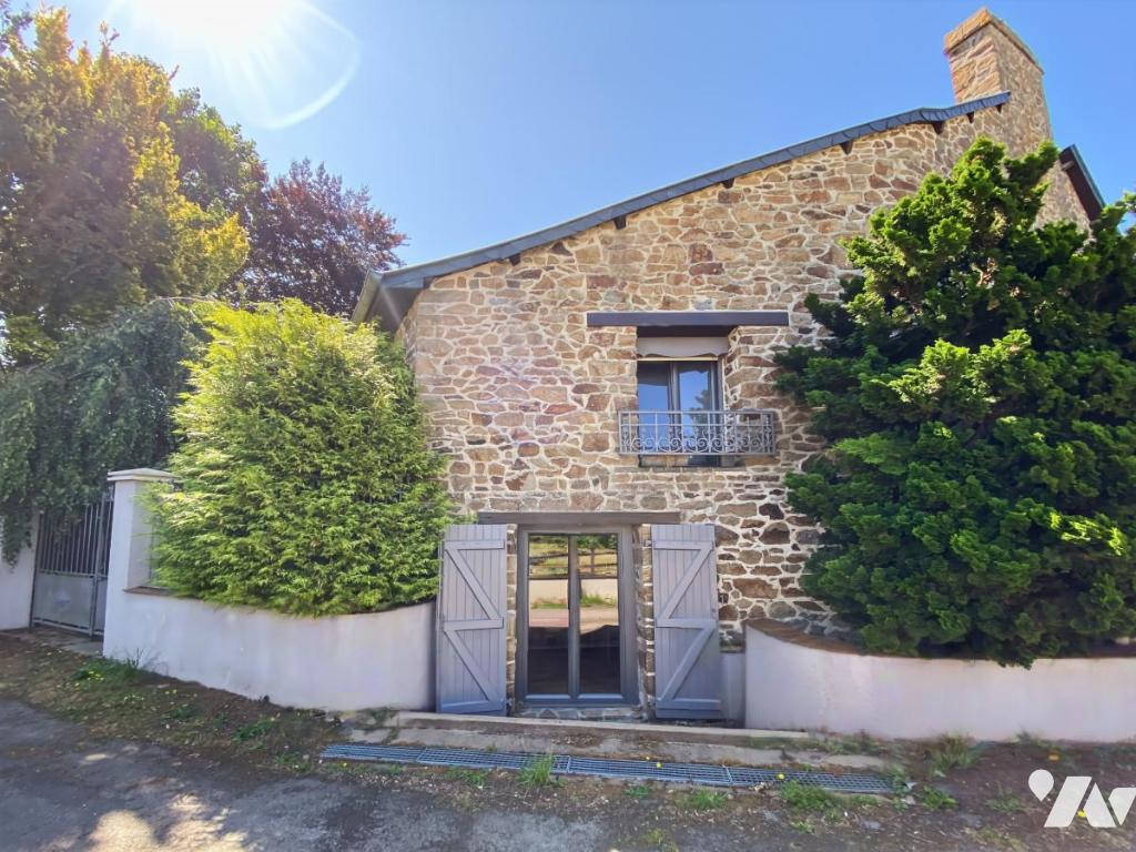 Maison 6 pièces 164 m² · à Luitré-Dompierre · 164 m² · 180 000 €