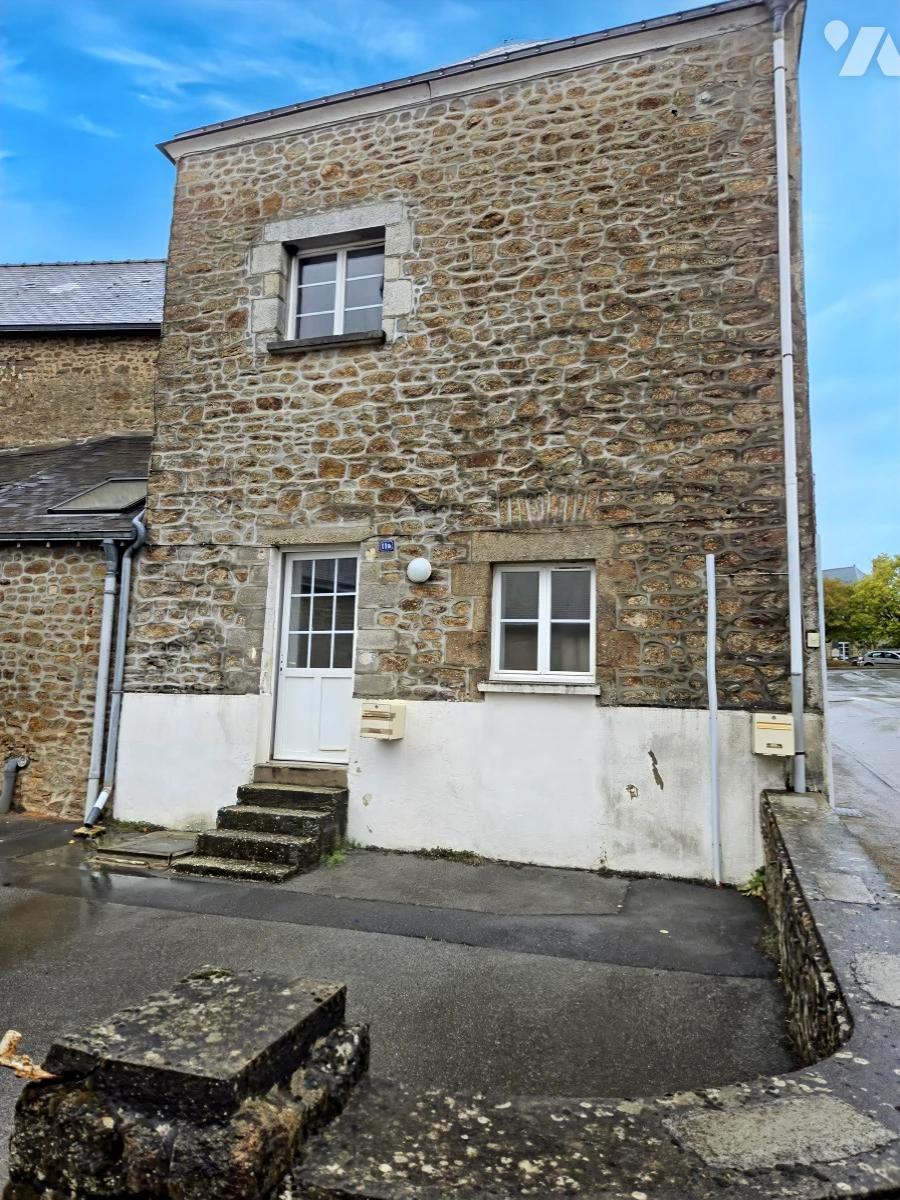 Immeuble 162m² — Saint-Hilaire-du-Maine