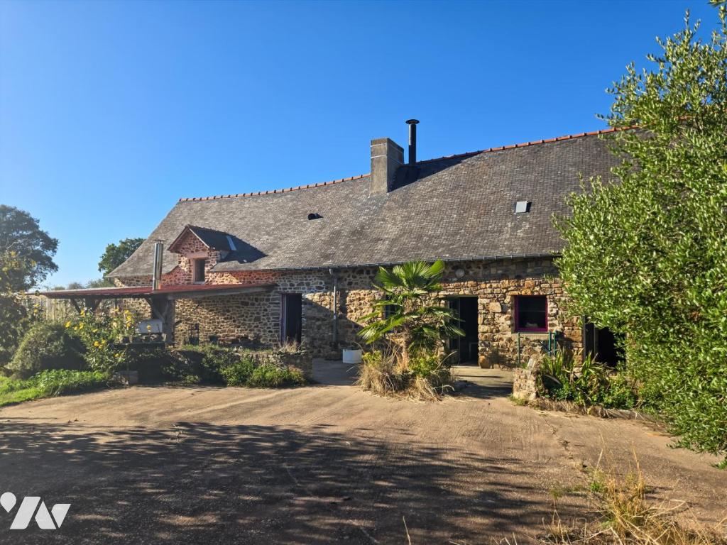 Maison 5 pièces 140 m² · à Launay-Villiers · 140 m² · 230 000 €