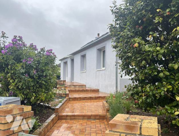 Maison 7 pièces 105 m² · à Bazougers · 105 m² · 180 000 €