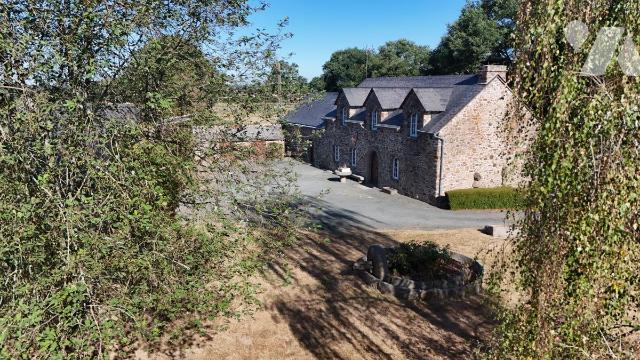 Maison 6 pièces 167 m² · à Le Bignon-du-Maine · 167 m² · 320 000 €
