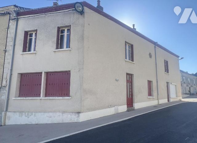 Maison 8 pièces 167 m² · à Vaiges · 167 m² · 120 000 €
