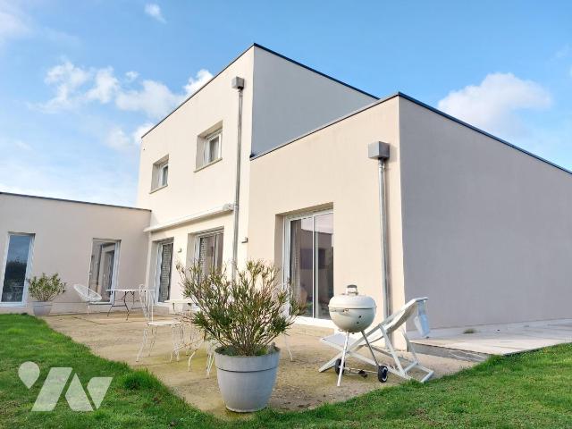 Maison 8 pièces 180 m² · à Cossé-le-Vivien · 180 m² · 315 000 €