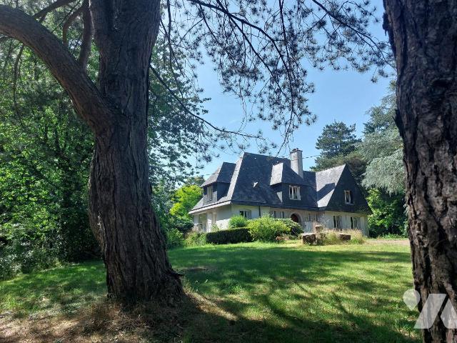 Maison 7 pièces 215 m² · à Lécousse · 215 m² · 350 000 €