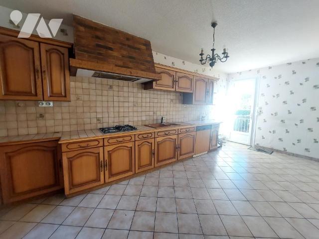 Maison 6 pièces 126 m² · à Cossé-le-Vivien · 126 m² · 140 000 €