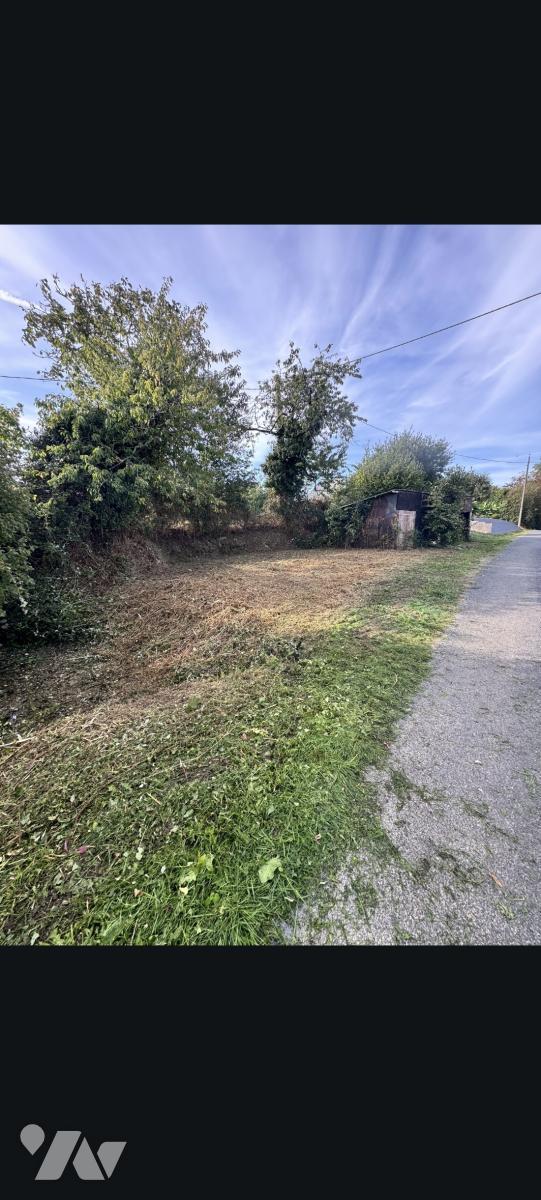 Terrain 1636 m² · à Montjean · 1 636 m² · 35 000 €