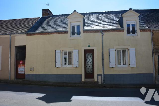 Maison 6 pièces 77 m² · à Viré-en-Champagne · 77,3 m² · 80 000 €