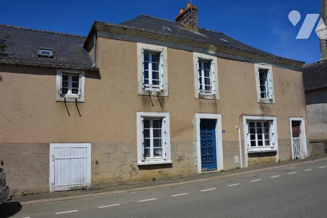 Maison 9 pièces 132 m² · à Cropte · 132 m² · 85 000 €