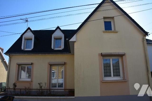 Maison 5 pièces 119 m² · à Sablé-sur-Sarthe · 119 m² · 155 000 €