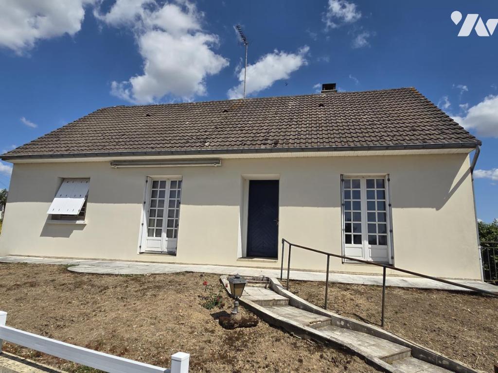 VENTE maison-CHATEAU GONTIER (53)