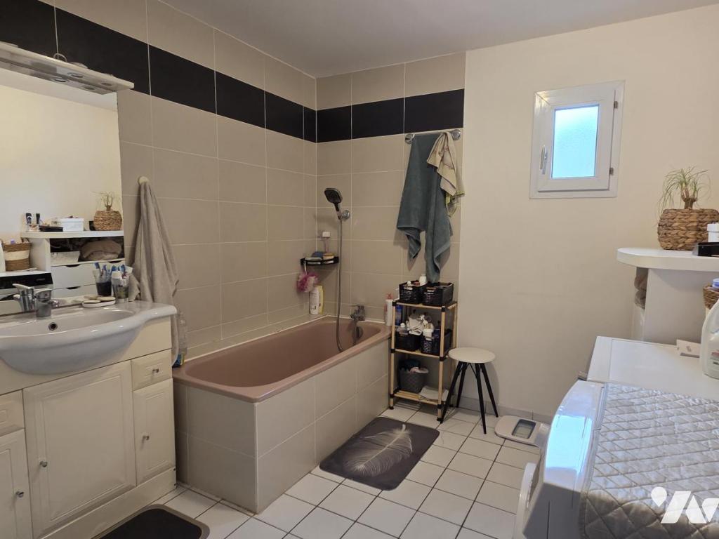 VENTE maison-CHATEAU GONTIER (53)