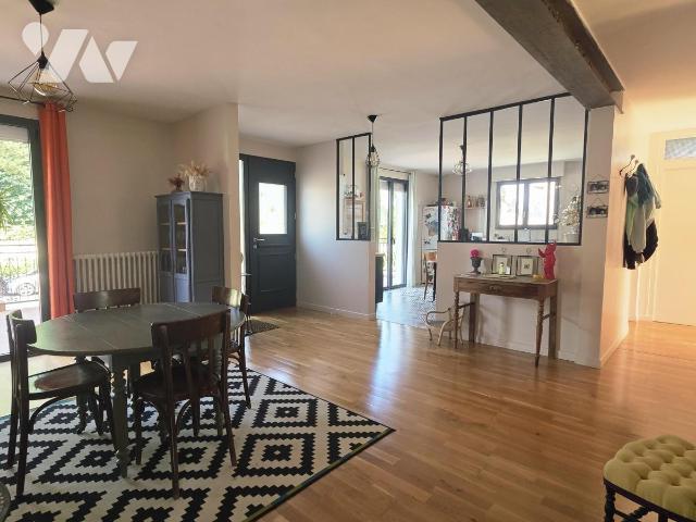 Maison 6 pièces 173 m² · à Château-Gontier-sur-Mayenne · 173 m² · 290 000 €