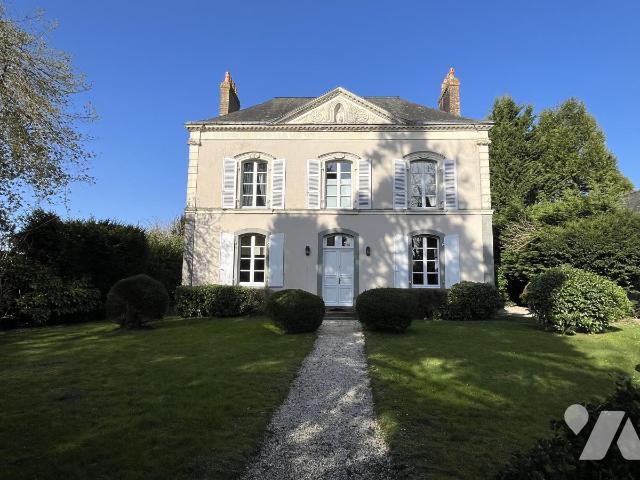 Maison 7 pièces 181 m² · à Sainte-Gemmes-le-Robert · 180,5 m² · 370 000 €