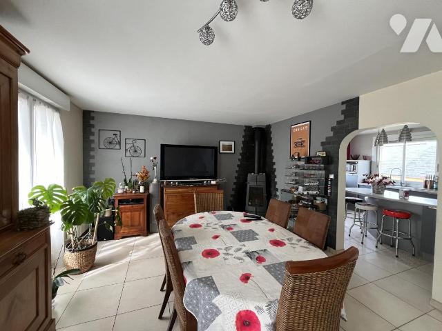 Maison 6 pièces 125 m² · à Évron · 125 m² · 200 000 €