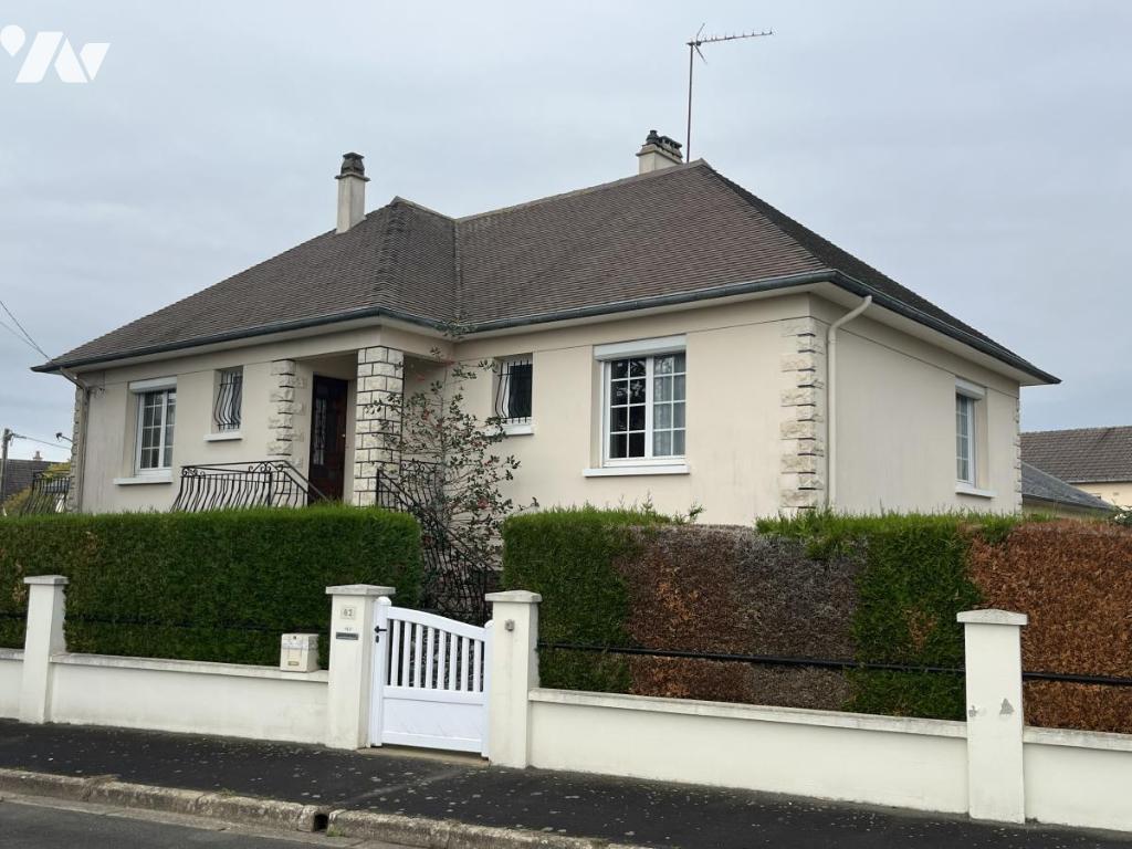 Maison 101 m² · à Évron · 100,8 m² · 155 000 €