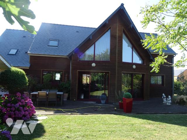 Maison 155 m² · à Saint-Berthevin · 155 m² · 380 000 €