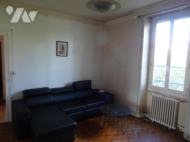 Appartement 3 pièces 80 m² · à Laval · 80 m² · 120 000 €