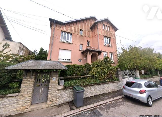 Maison 10 pièces 230 m² · à Vittel · 230 m² · 400 000 €