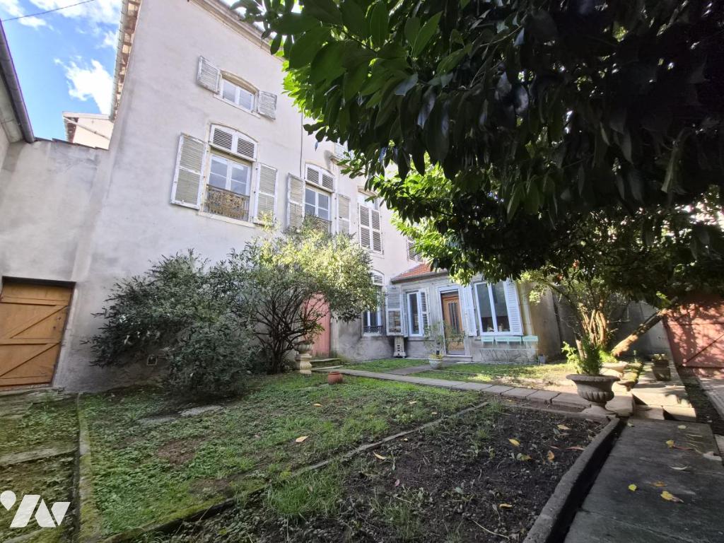 Appartement 14815m² — Toul